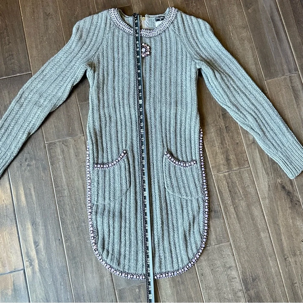 CHANEL Beaded Camellia Cashmere Apron Sweater🌸